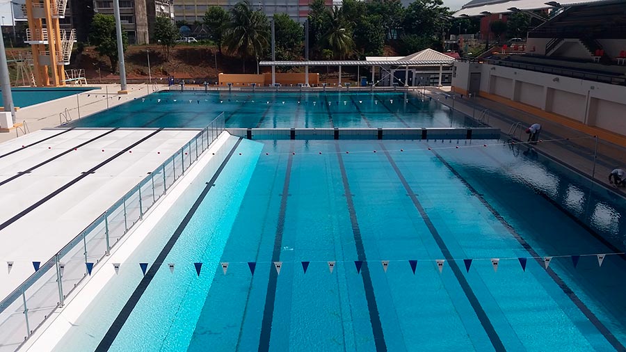 piscine-olympique-du-lamentin-comabat-batiment-3