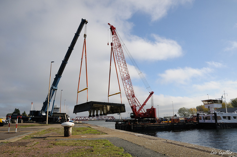 TETIS-Ecluse-François-1er-depose-du-tunnel-porte-P1-travaux-maritimes-fluviaux-travaux-sous-marins-4