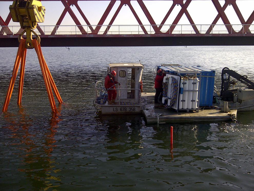 TETIS-Ecluse-Francois-1er-Mise-en-place-du-tunnel-porte-P1-travaux-maritimes-fluviaux-travaux-sous-marins-5