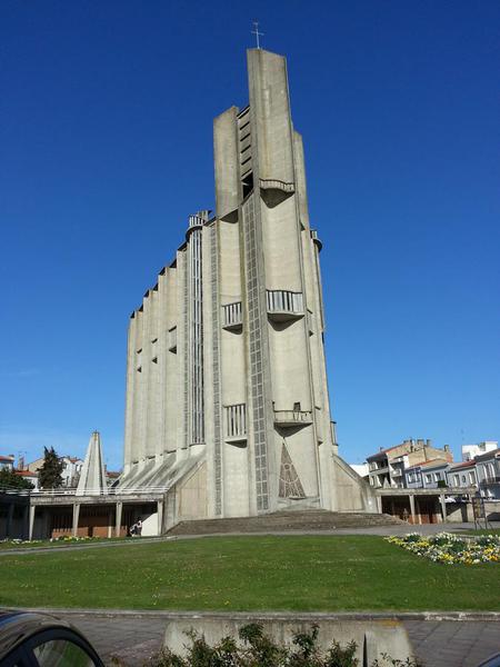 eglise-notre-dame-de-royan-etpo-nantes-travaux-publics-travaux-speciaux-entretien-1